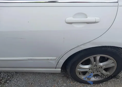 2006 Honda Accord 2.4 Ex z USA, uszkodzony, nr VIN 1HGCM56826A087108